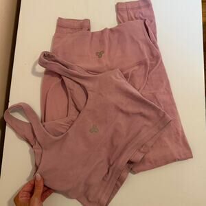 Aritzia golden pink set no